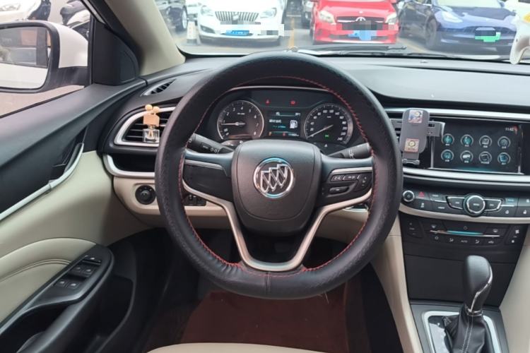 Used Buick GT 2017 15N Automatic Deluxe Edition Steering Wheel
