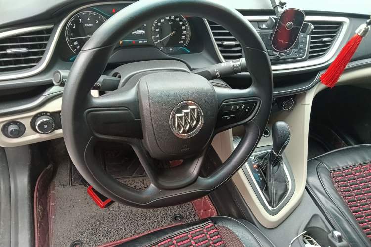 Used Buick GT 2017 15N Automatic Elite Version Steering Wheel