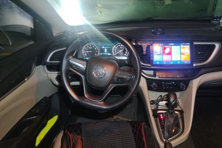 Used Buick GT 2017 15N Automatic Elite Version Steering Wheel