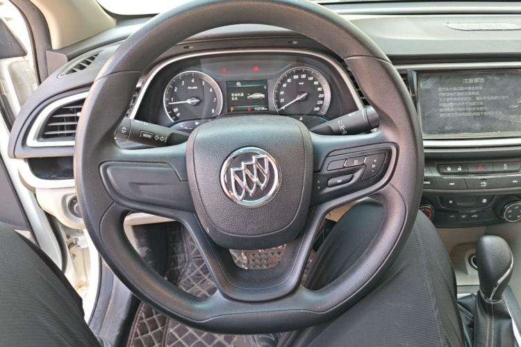 Used Buick GT 2017 15N Automatic Elite Version Steering Wheel