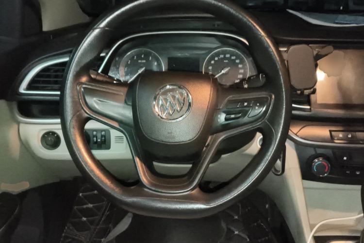 Used Buick GT 2017 15N Automatic Deluxe Edition Steering Wheel