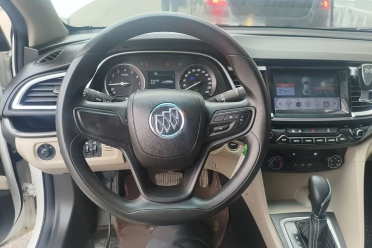 Used Buick GT 2017 15N Automatic Elite Version Steering Wheel