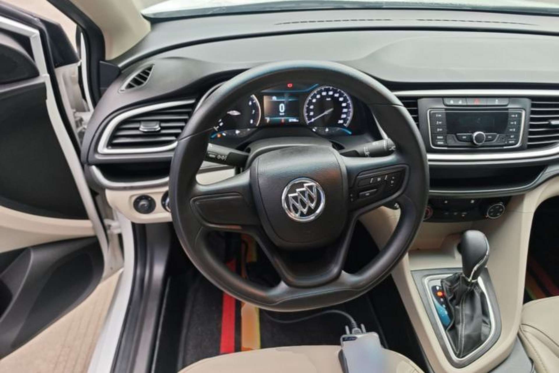 Used Buick GT 2017 15N Automatic Elite Version Steering Wheel