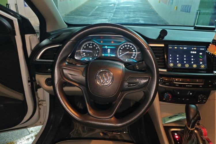 Used Buick GT 2017 15N Automatic Elite Version Steering Wheel
