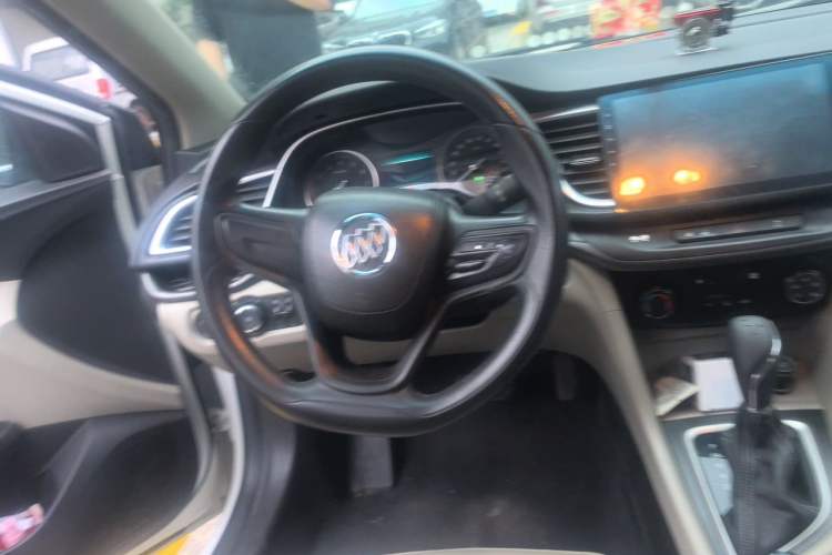Used Buick GT 2017 15N Automatic Elite Version Steering Wheel