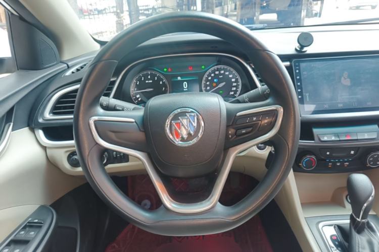 Used Buick GT 2017 15N Automatic Elite Version Steering Wheel