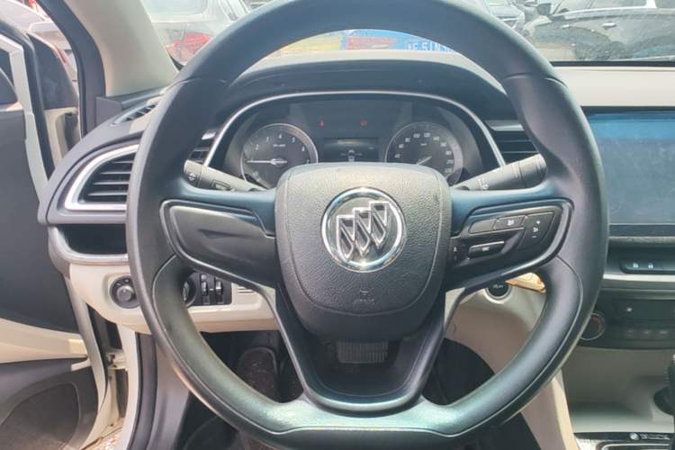 Used Buick GT 2017 15N Automatic Elite Version Steering Wheel