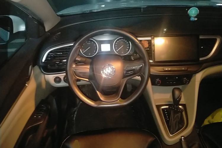 Used Buick GT 2017 15N Automatic Entry-Level Trim Steering Wheel