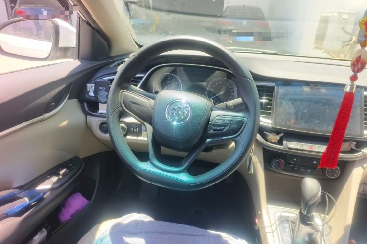 Used Buick GT 2017 15N Automatic Elite Version Steering Wheel