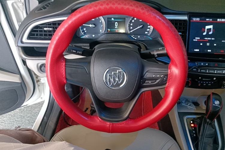 Used Buick GT 2017 15N Automatic Elite Version Steering Wheel