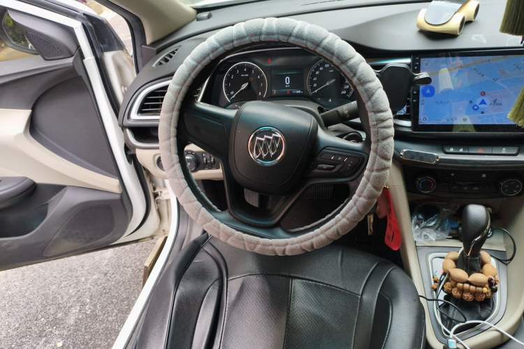 Used Buick GT 2017 15N Automatic Elite Version Steering Wheel