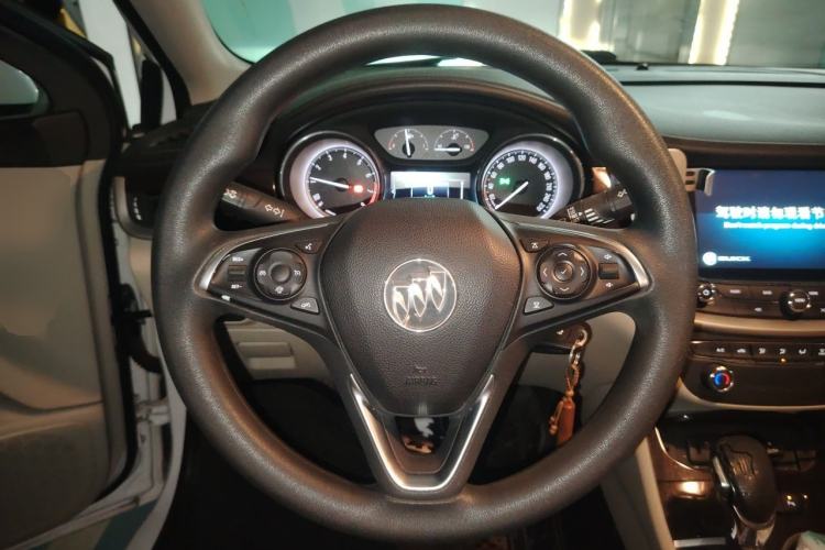 Used Buick GT 2017 15N Automatic Elite Version Steering Wheel