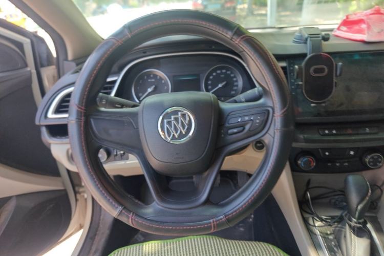 Used Buick GT 2017 15N Automatic Elite Version Steering Wheel