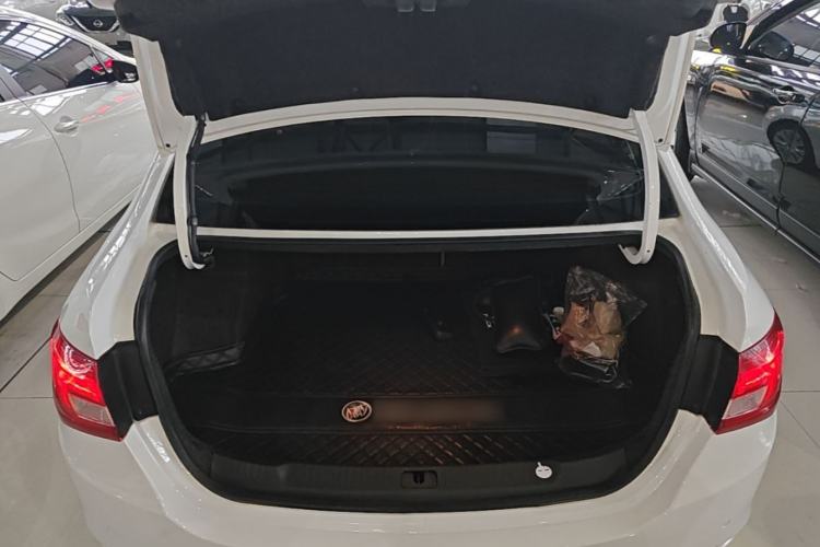 Used Buick GT 2017 15N Automatic Elite Version Trunk