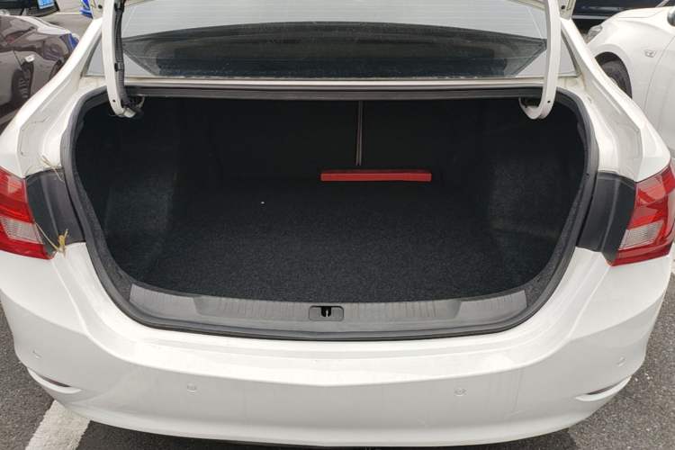 Used Buick GT 2017 15N Automatic Elite Version Trunk