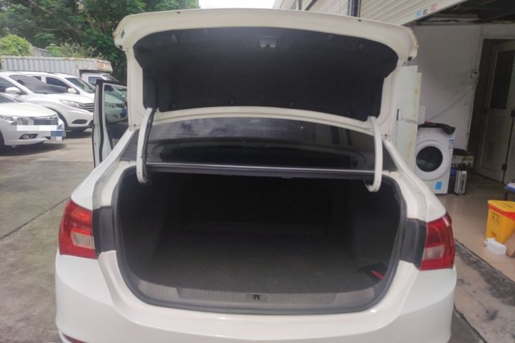 Used Buick GT 2017 15N Automatic Entry-Level Trim Trunk