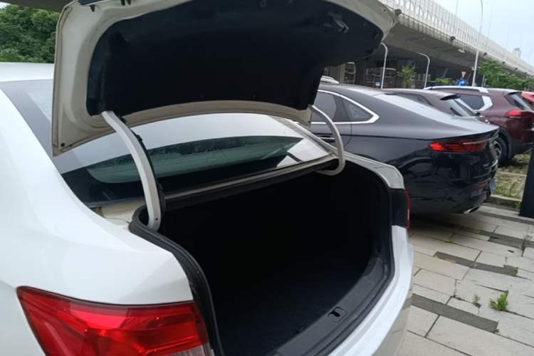 Used Buick GT 2017 15N Automatic Elite Version Trunk