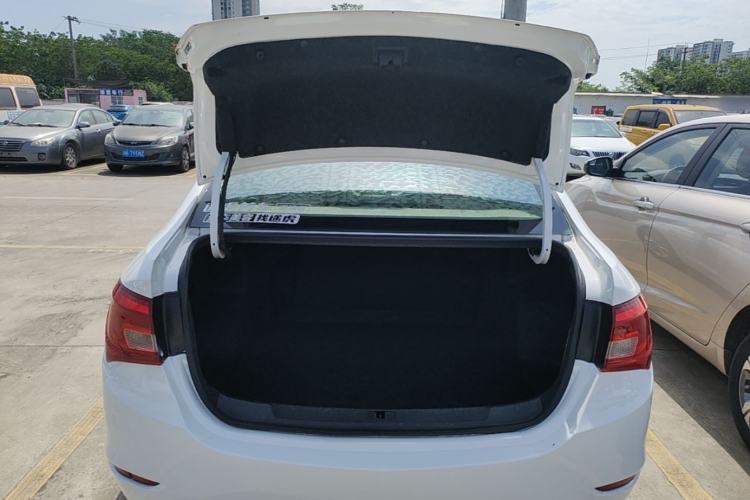 Used Buick GT 2017 15N Manual Entry-Level Trim Trunk