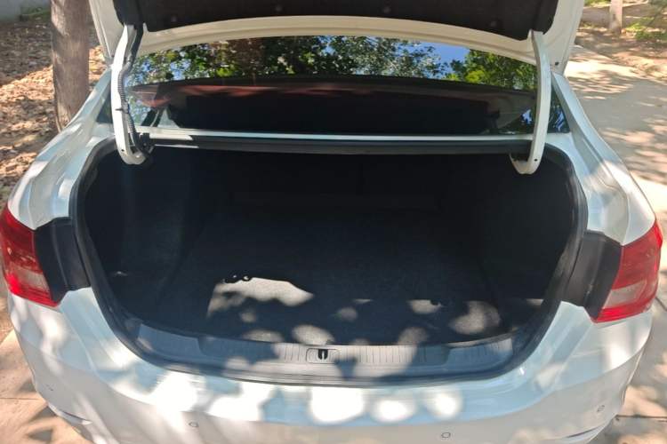 Used Buick GT 2017 15N Automatic Elite Version Trunk