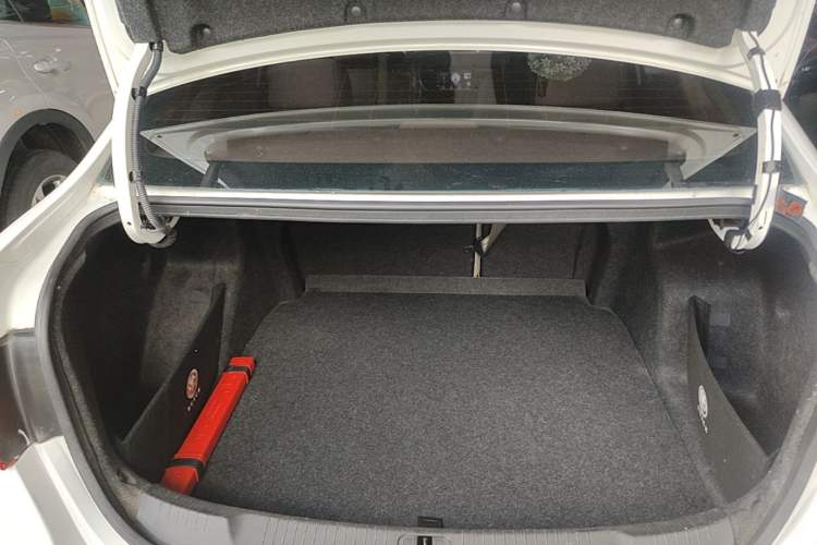 Used Buick GT 2017 15N Manual Elite Version Trunk