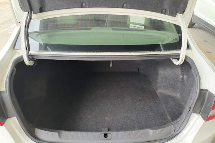 Used Buick GT 2017 15N Manual Elite Version Trunk