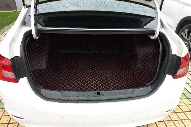 Used Buick GT 2017 15N Automatic Deluxe Edition Trunk