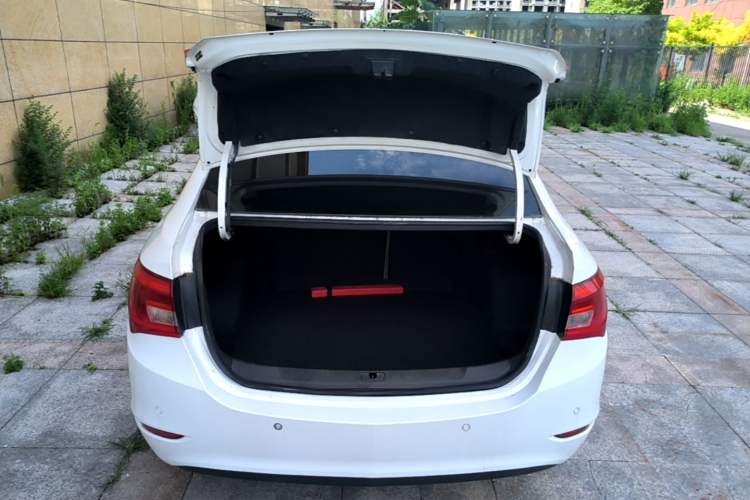 Used Buick GT 2017 15N Automatic Elite Version Trunk