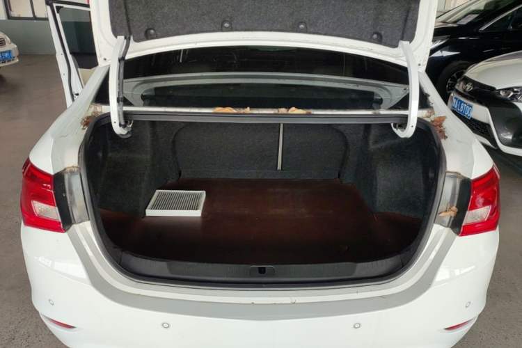 Used Buick GT 2017 15N Automatic Elite Version Trunk