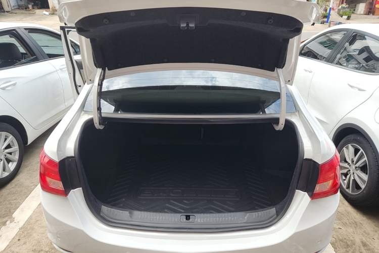 Used Buick GT 2017 15N Manual Elite Version Trunk