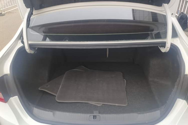 Used Buick GT 2017 15N Automatic Elite Version Trunk