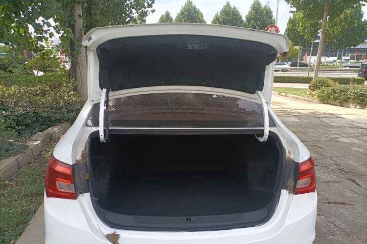 Used Buick GT 2017 15N Automatic Entry-Level Trim Trunk