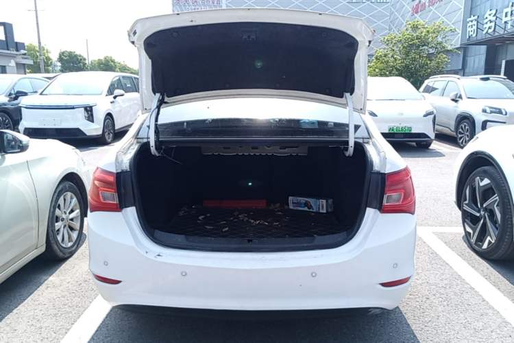 Used Buick GT 2017 15N Automatic Elite Version Trunk