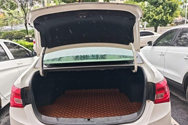 Used Buick GT 2017 15N Automatic Entry-Level Trim Trunk