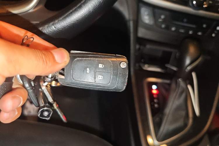 Used Buick GT 2017 15N Automatic Deluxe Edition Vehicle Key