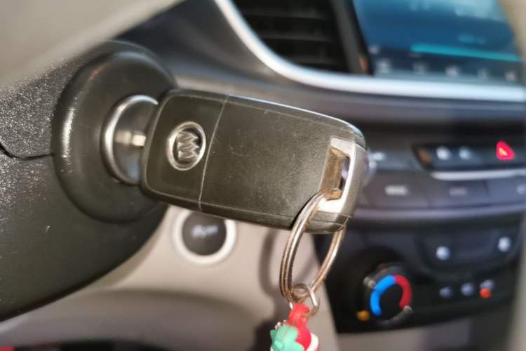 Used Buick GT 2017 15N Automatic Elite Version Vehicle Key