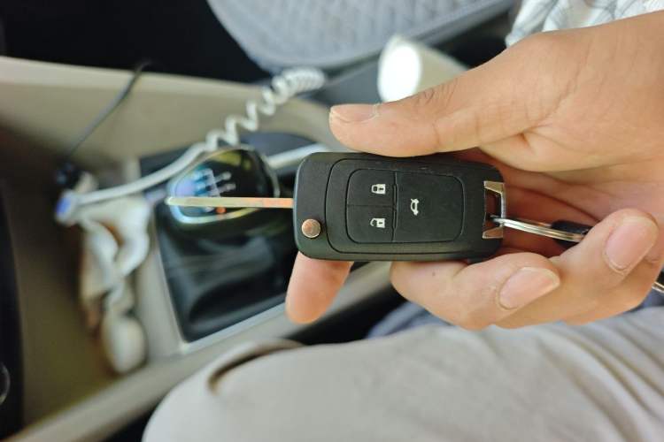 Used Buick GT 2017 15N Manual Elite Version Vehicle Key