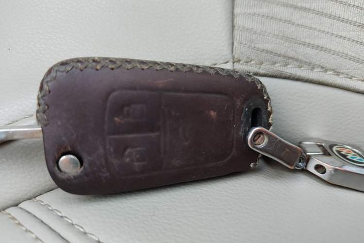 Used Buick GT 2017 15N Manual Elite Version Vehicle Key