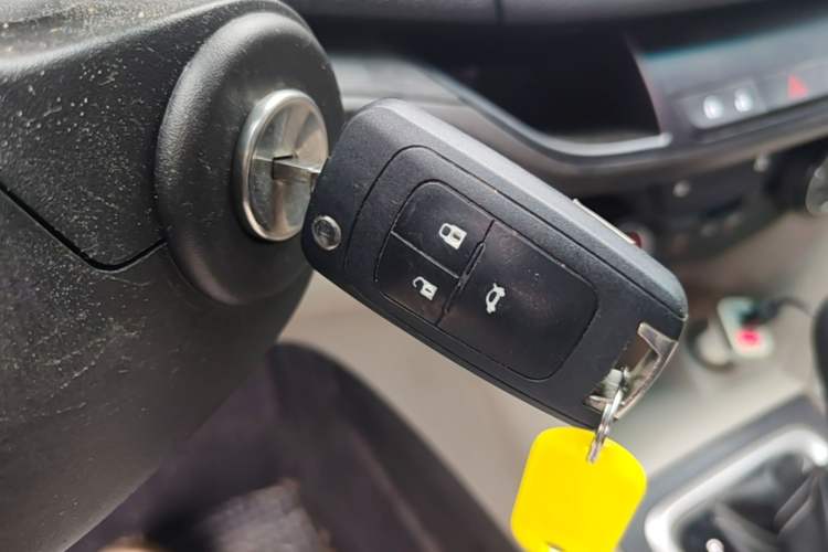 Used Buick GT 2017 15N Automatic Elite Version Vehicle Key