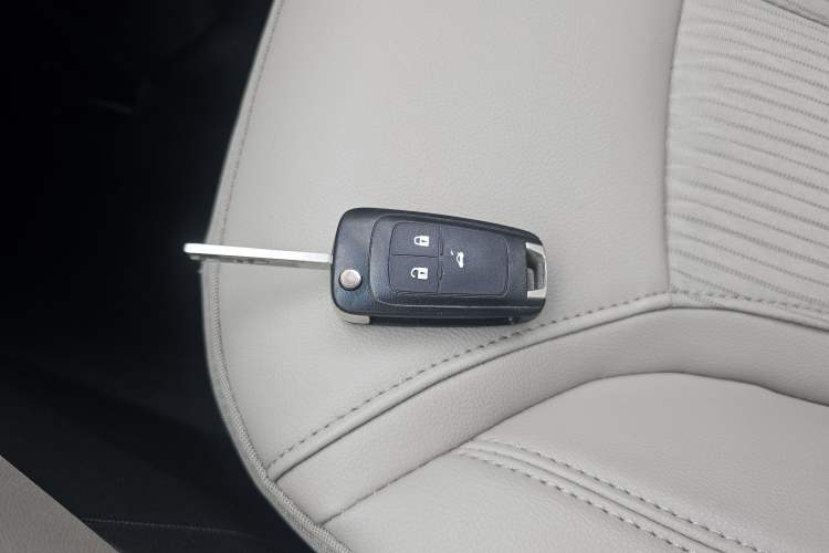 Used Buick GT 2017 15N Automatic Elite Version Vehicle Key