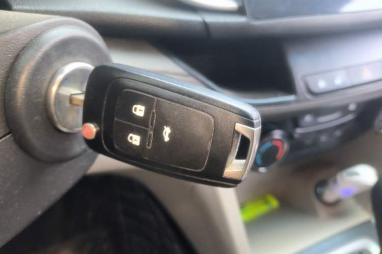 Used Buick GT 2017 15N Automatic Elite Version Vehicle Key