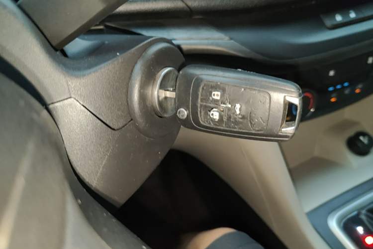 Used Buick GT 2017 15N Automatic Elite Version Vehicle Key