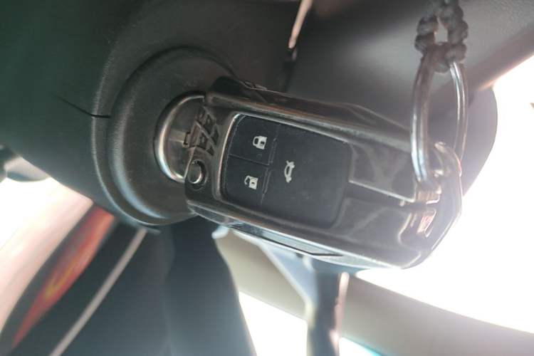 Used Buick GT 2017 15N Automatic Entry-Level Trim Vehicle Key