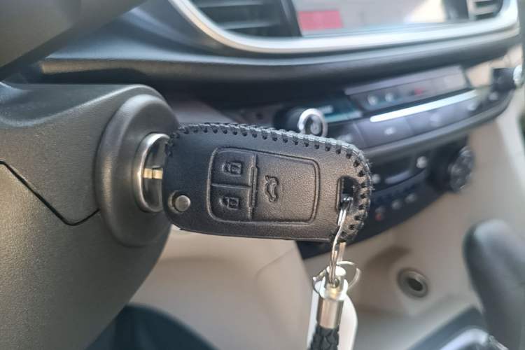 Used Buick GT 2017 15N Automatic Elite Version Vehicle Key