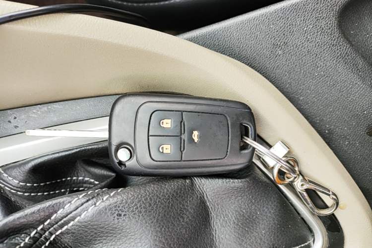 Used Buick GT 2017 15N Automatic Entry-Level Trim Vehicle Key