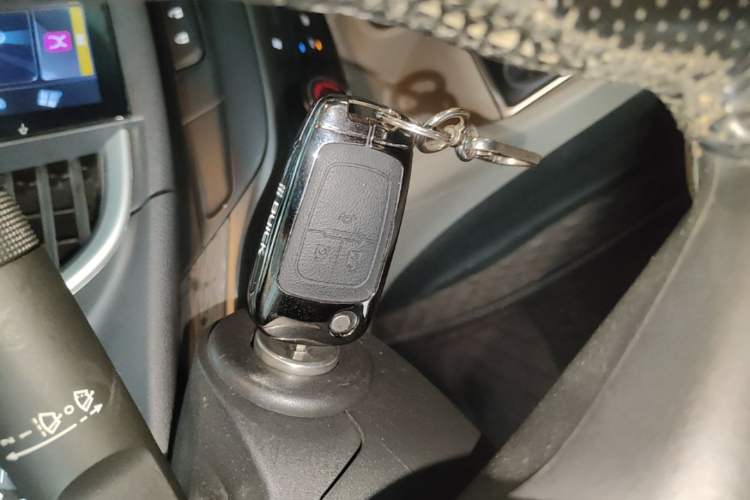 Used Buick GT 2017 15N Manual Elite Version Vehicle Key