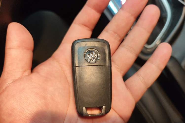 Used Buick GT 2017 15N Automatic Deluxe Edition Vehicle Key
