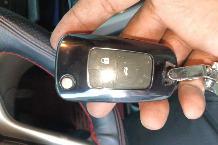 Used Buick GT 2017 15N Automatic Deluxe Edition Vehicle Key