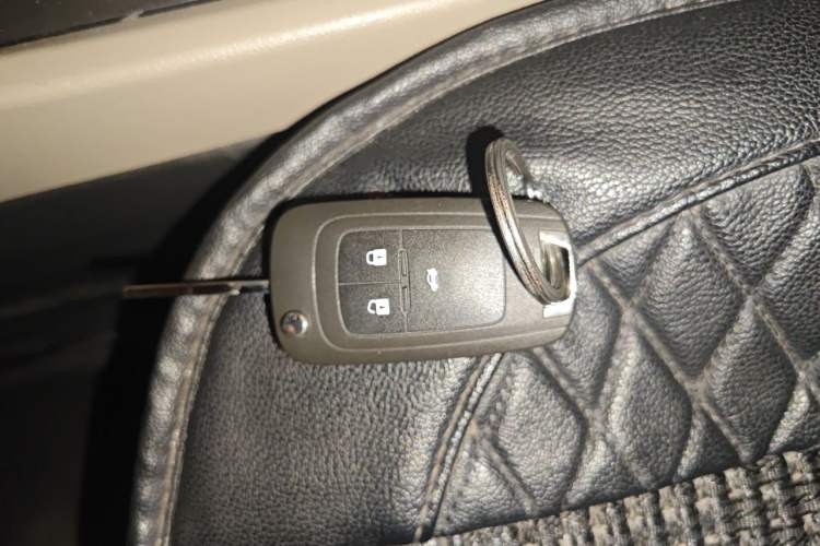 Used Buick GT 2017 15N Automatic Elite Version Vehicle Key