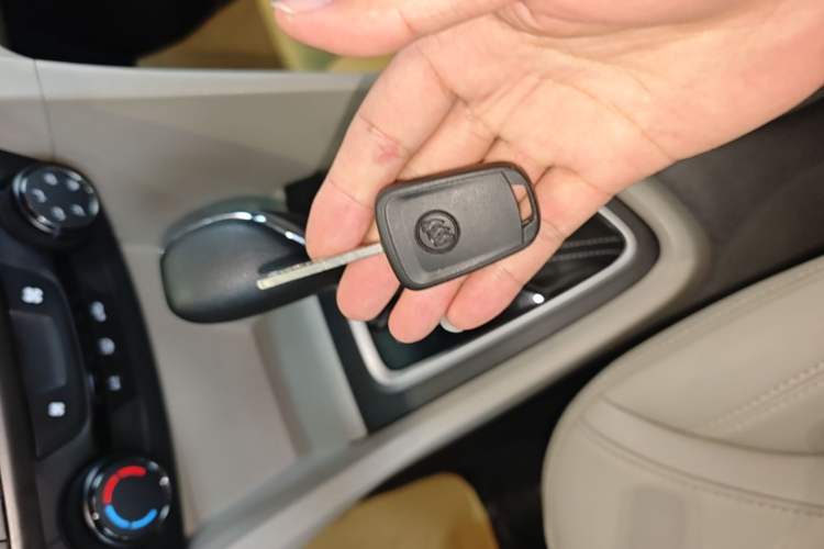Used Buick GT 2017 15N Automatic Elite Version Vehicle Key