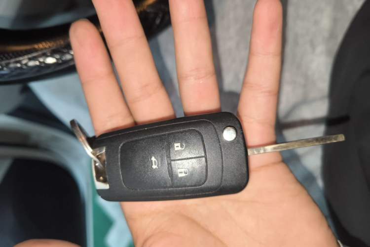 Used Buick GT 2017 15N Automatic Elite Version Vehicle Key
